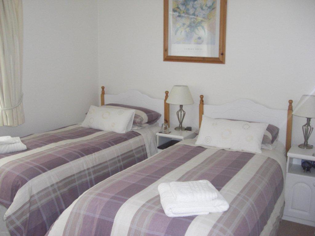Lorcan Lodge Bed And Breakfast Сантри Номер фото